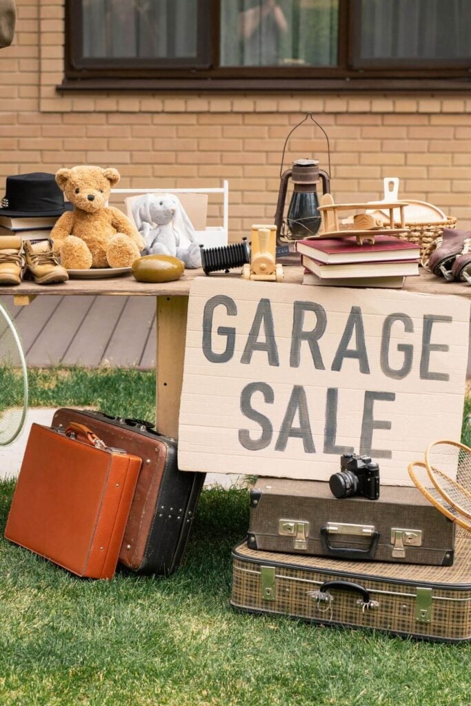 Best Simple Living Ideas: Path to Simplicity - Photo of a Garage Sale Table 