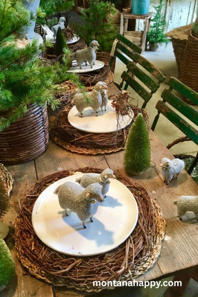 Rustic Christmas Decorating Ideas - Photo of Natural Christmas Table Setting 