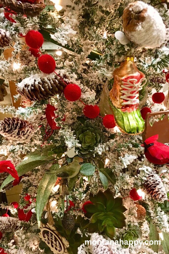 Rustic Christmas Decorations - Rustic Flocked Christmas Tree 