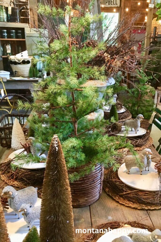 Rustic Christmas Decorations - Woodland Dining Table Settings