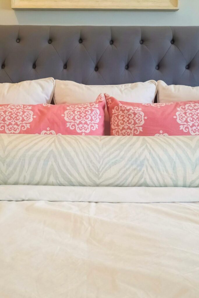 Pretty Throw Pillows on a Hygge Bed 