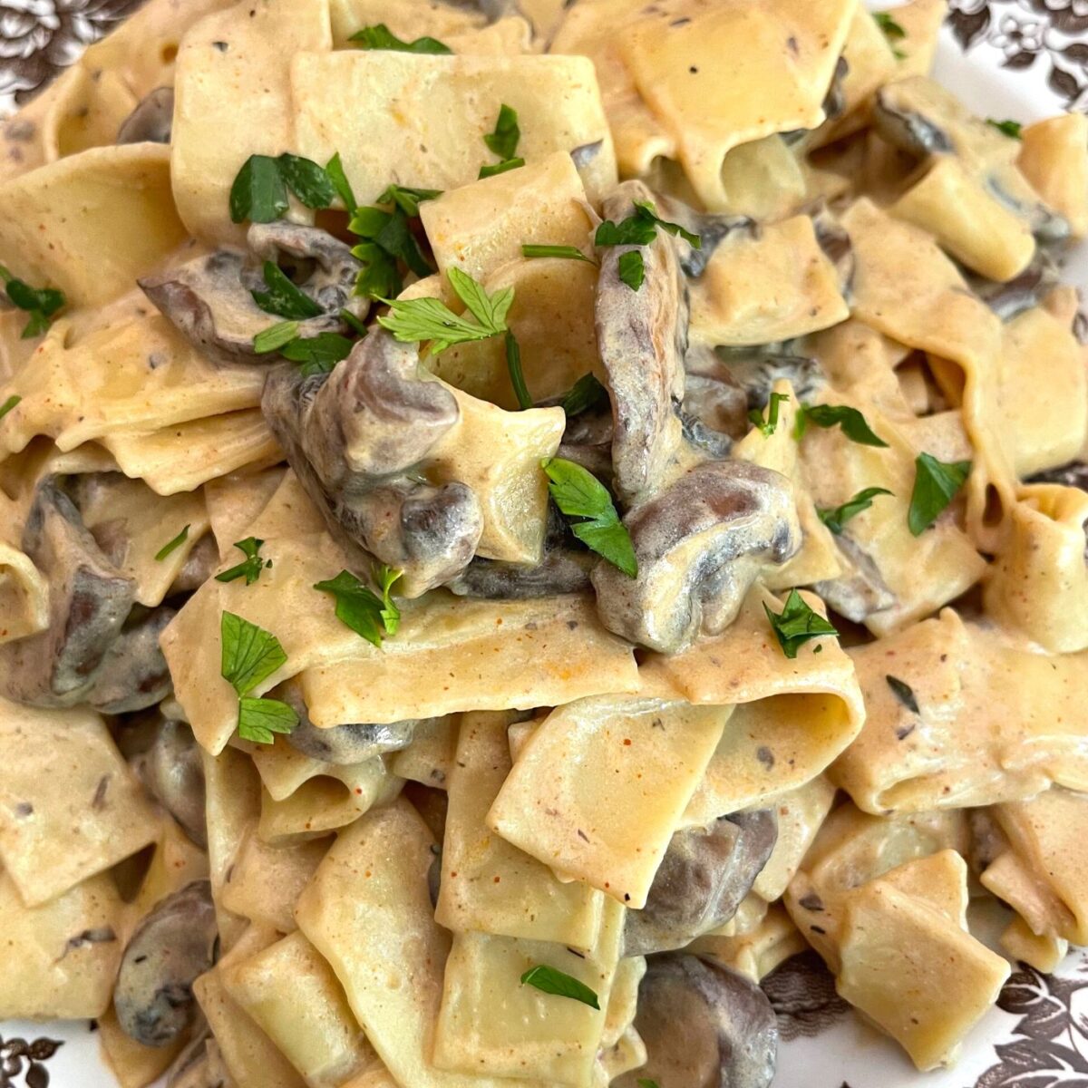THE BEST Easy Mushroom Stroganoff Recipe | Montana Happy