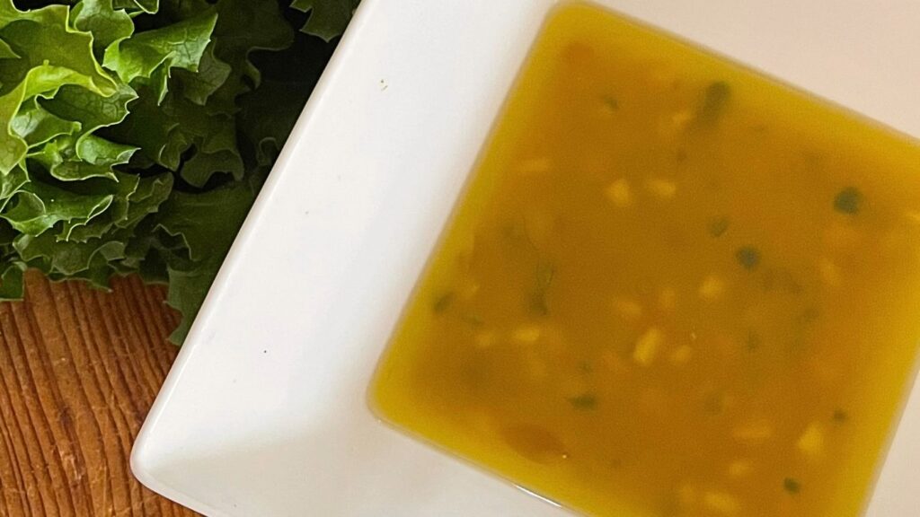 Easy White Balsamic Vinaigrette Recipe 