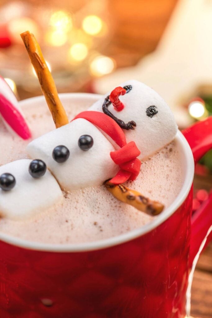 Hot Chocolate Bar Ideas - Snowman Marshmallow