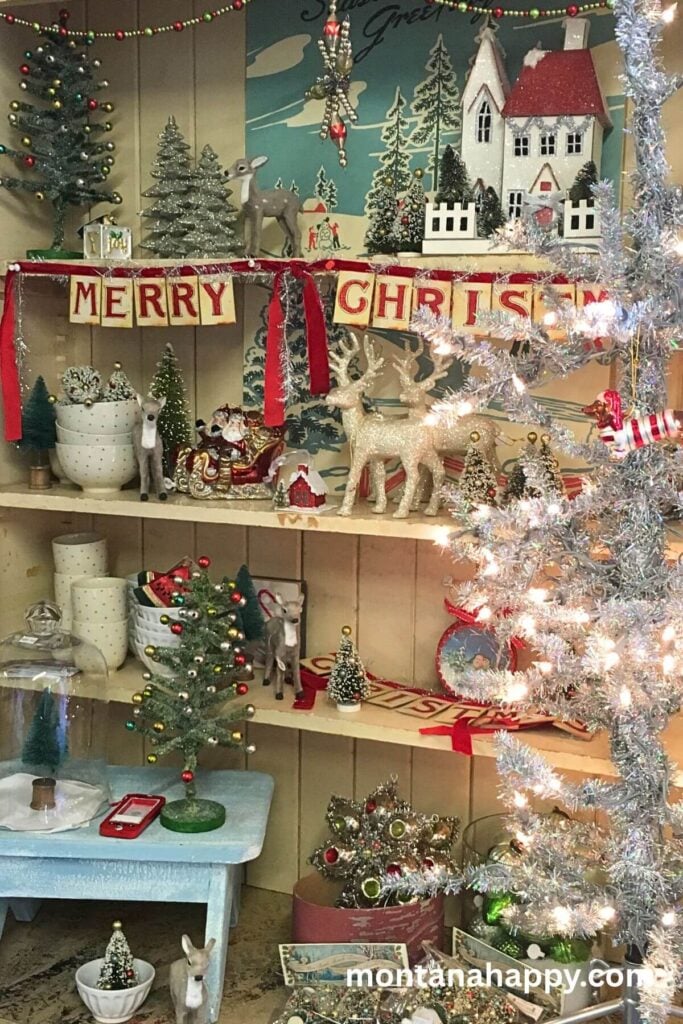 Vintage Christmas Display Ideas