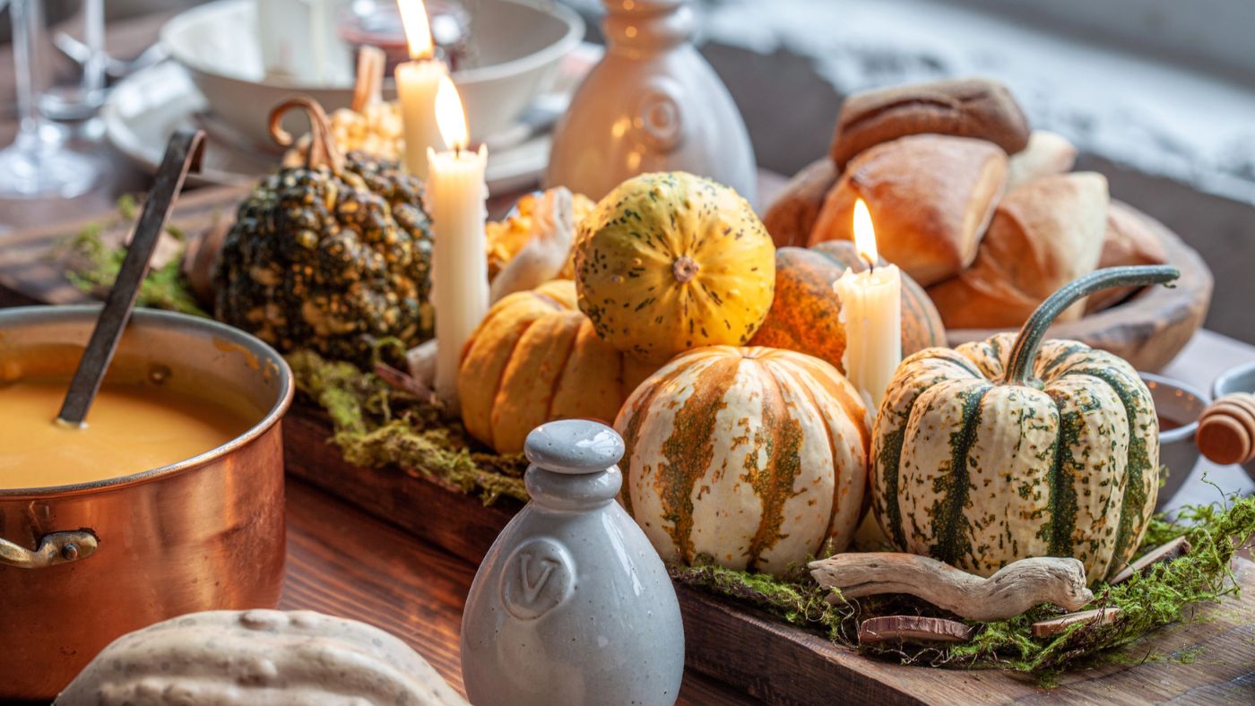 The BEST Thanksgiving Table Decor Ideas! | Montana Happy