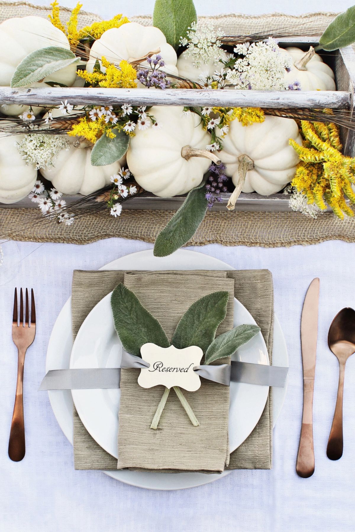The BEST Thanksgiving Table Decor Ideas! | Montana Happy
