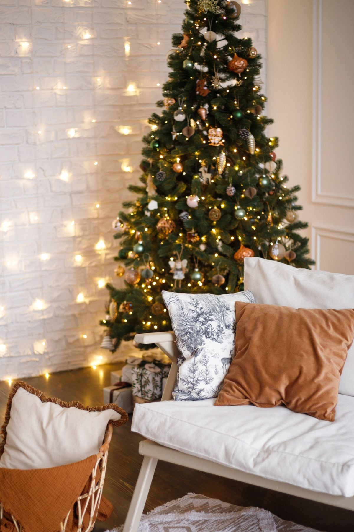 The BEST Scandinavian Christmas Decor Ideas | Montana Happy