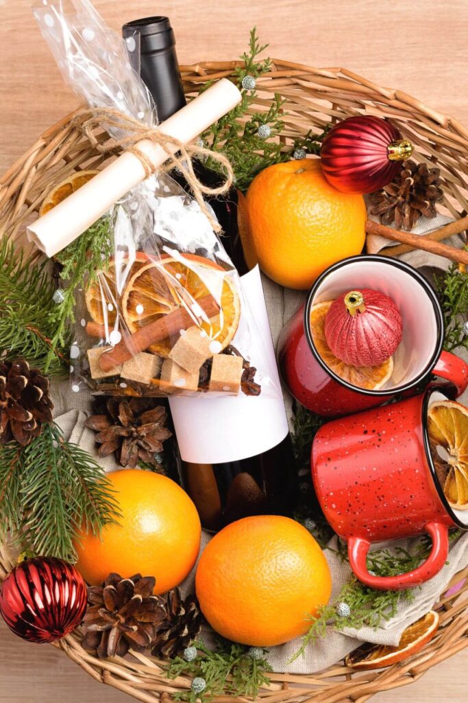 The Best Christmas Gift Basket Ideas - Photo of a Mulled Wine Gift Basket 
