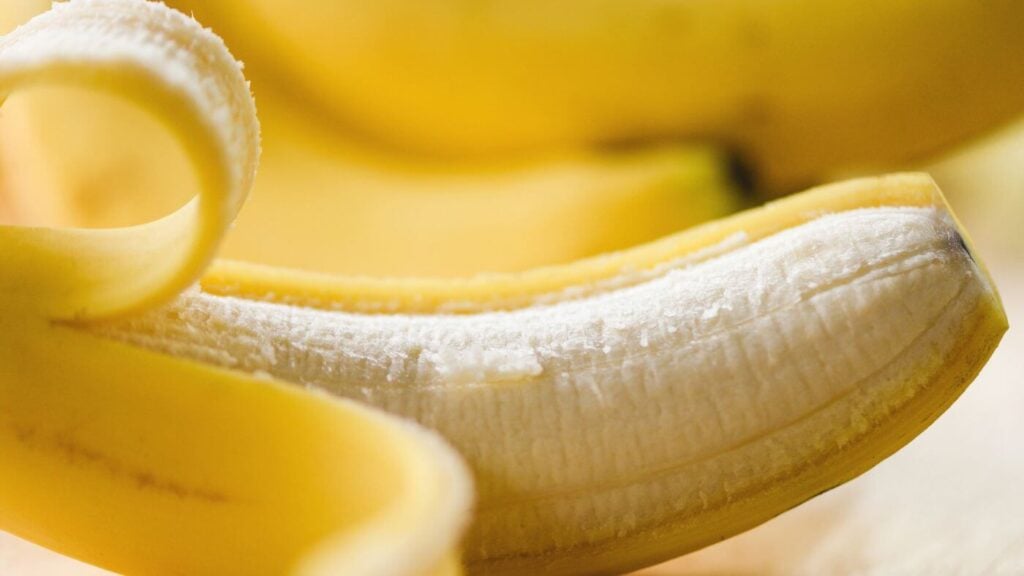 Banana Peel Uses for Kitchen and Cooking * Photo of a Peeled Banana 