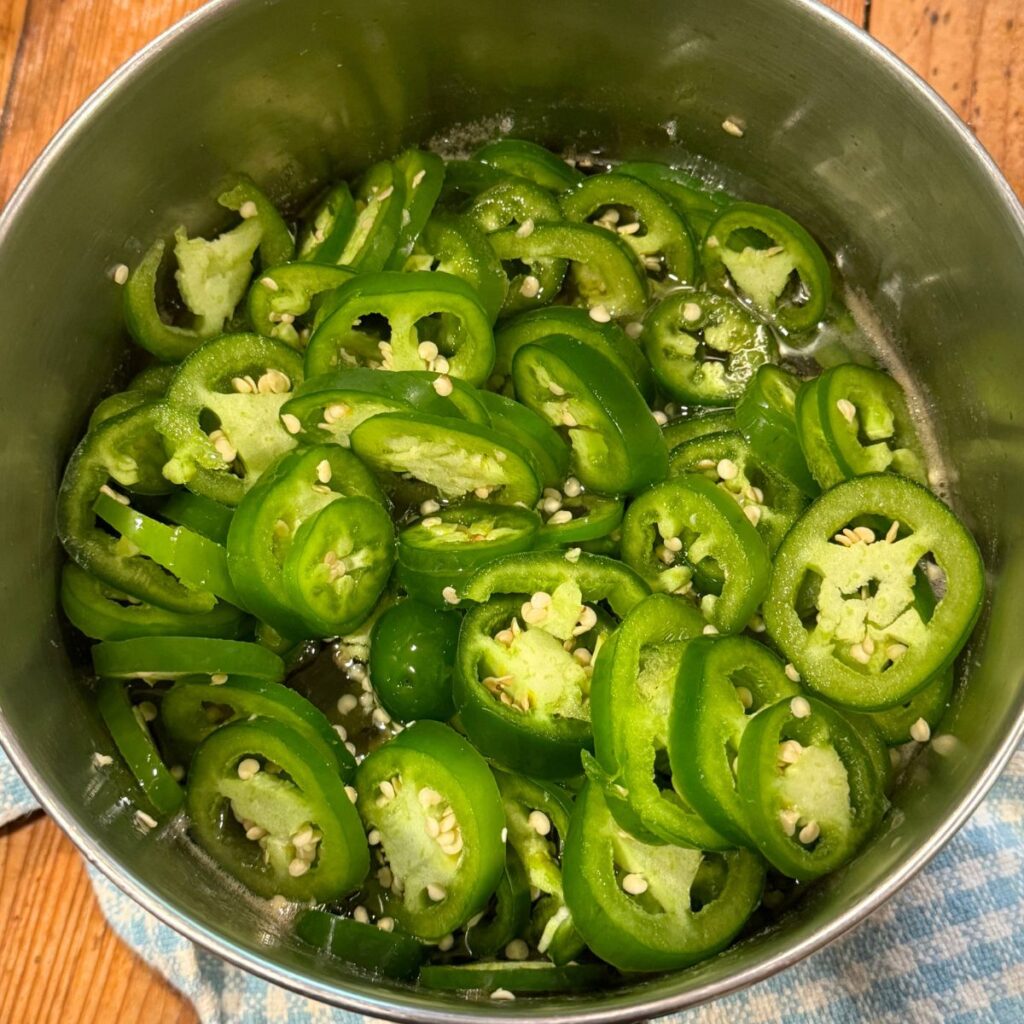 Photo of Raw Sliced Jalapeños in Syrup 