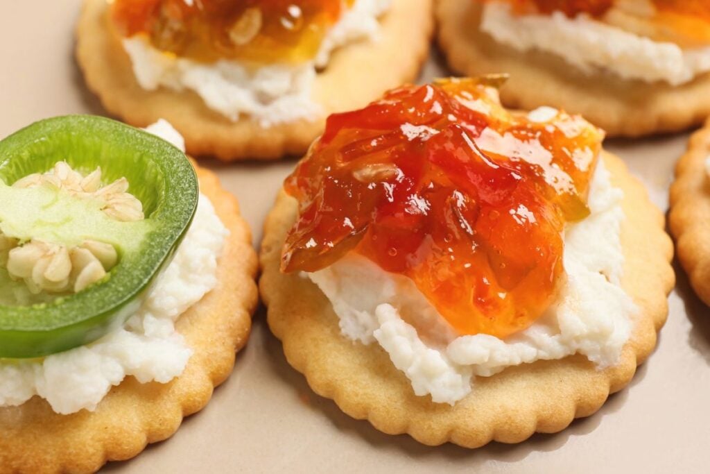 How to Preserve Jalapenos * Photo of Jalapeño Jelly on a Crackers